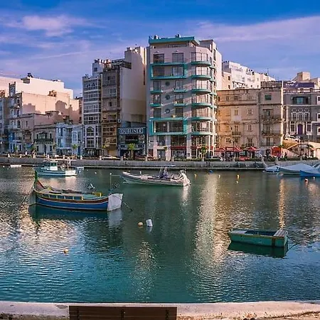 Stunning 2br With Panoramic Views By 360 Estates * Sliema