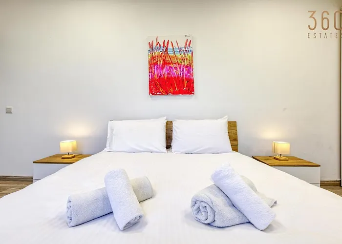 Apartment Stunning 2br With Panoramic Views By 360 Estates