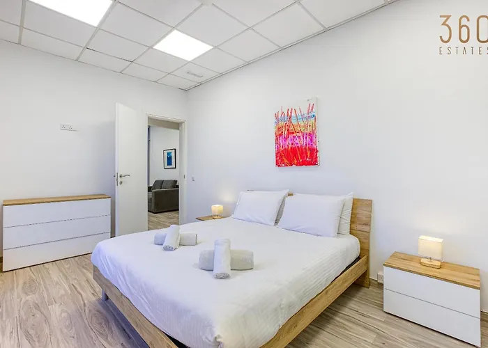 Stunning 2br With Panoramic Views By 360 Estates Apartment *