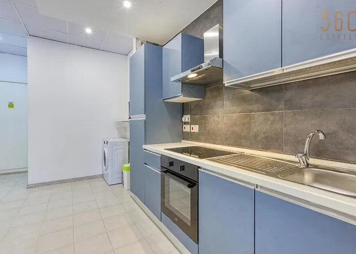 Stunning 2br With Panoramic Views By 360 Estates